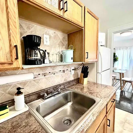 Cozy 2 Bedroom Apartment Near Local Hotspots West Palm Beach Exterior photo